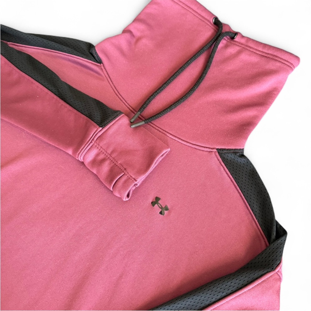 Under Armour Funnel/Cowl Neck Athleisure Pullover | Size S